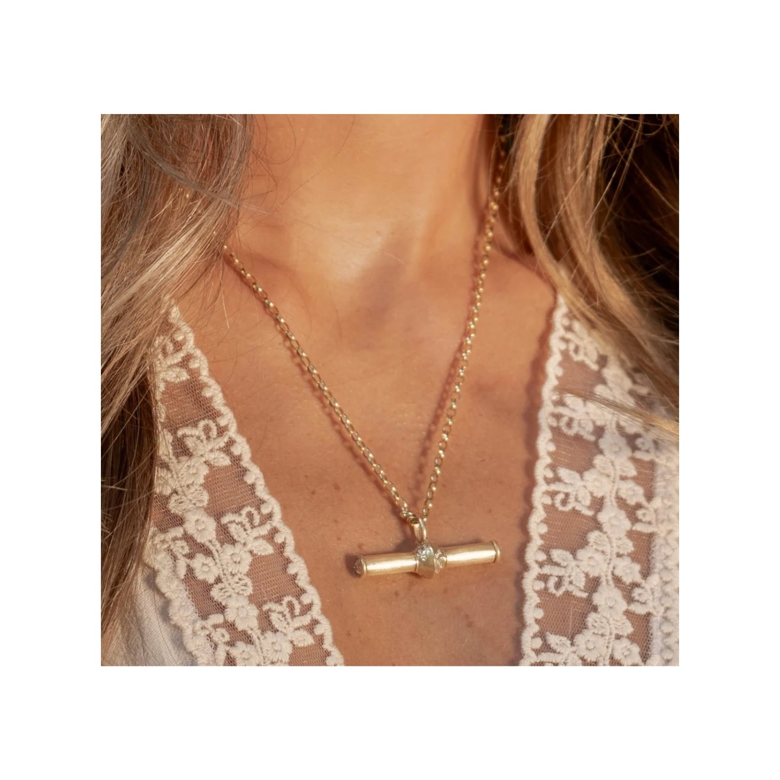Scroll Toggle Pendant