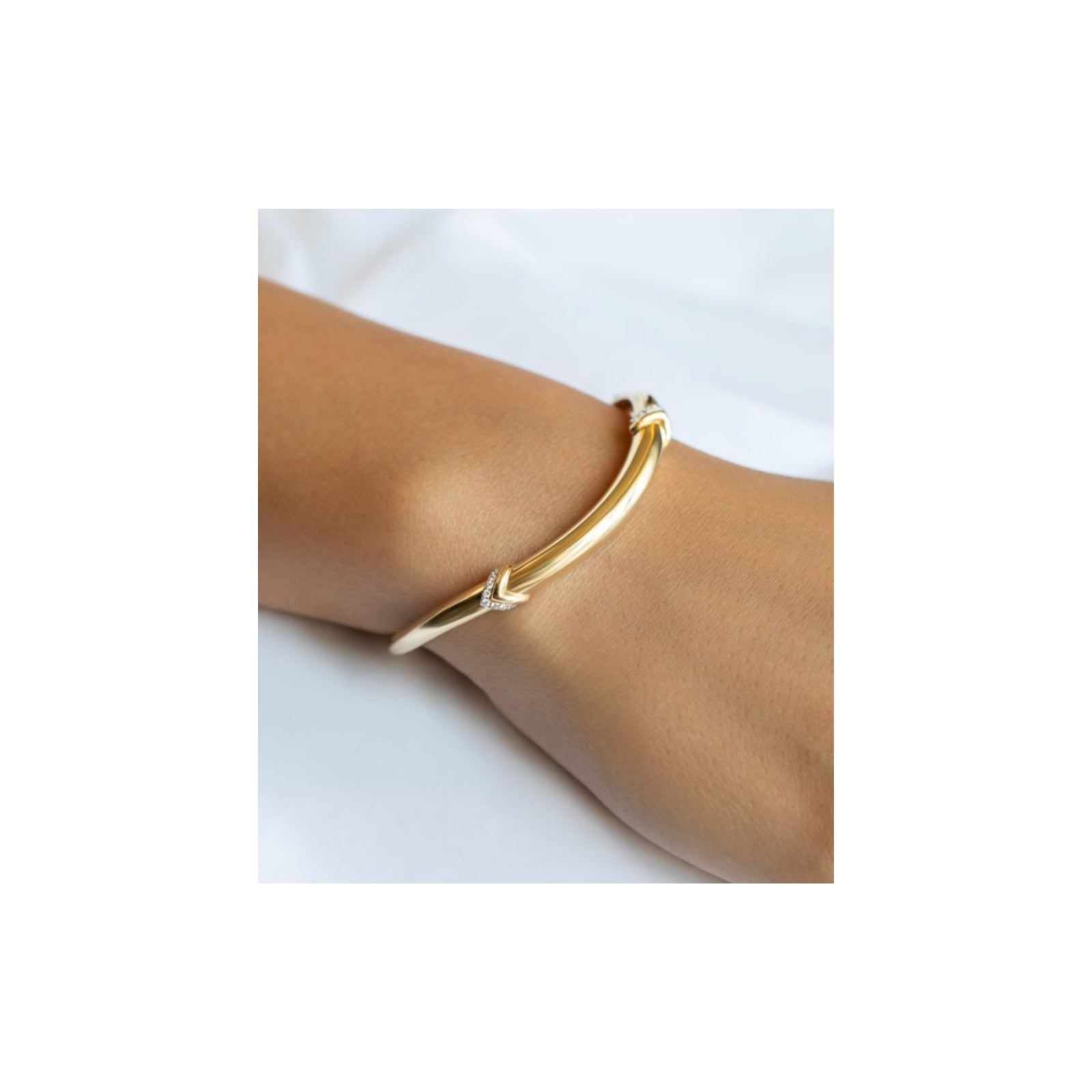 Boa Belly Gold Bangle