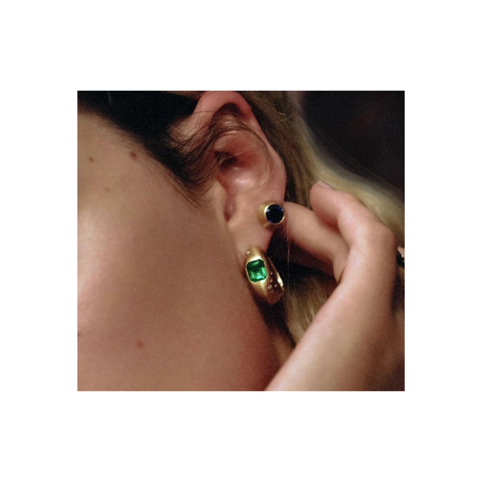 Sapphire Round Studs